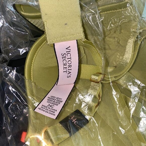 ✨ very sexy padded demi bra victoria secret lime✨ - Picture 7 of 7